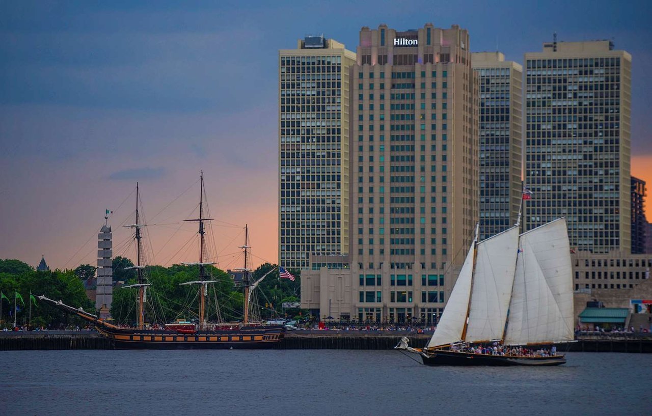 Hilton @ Penns Landing